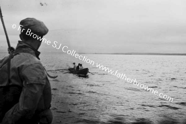 BOATS AND BOATMEN WITH LIFEBOAT TO INNISHMAAN